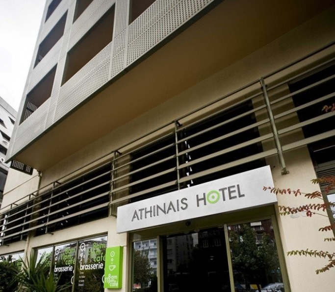 Athinais Hotel Exterior